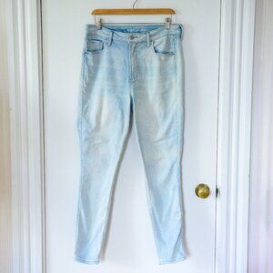 EUC Old Navy Rockstar Jeans